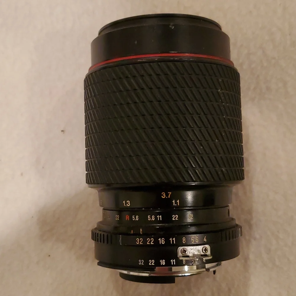 Tokin 70-210 MM Lens